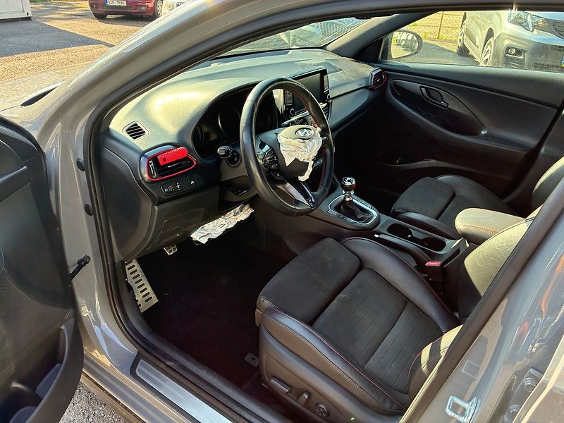 Hyundai i30 N Performance 2.0 T-GDI 202 kW - fotka 9 z 20