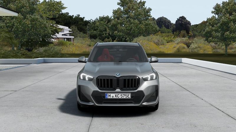 BMW X1 xDrive25e - fotka 4 z 14