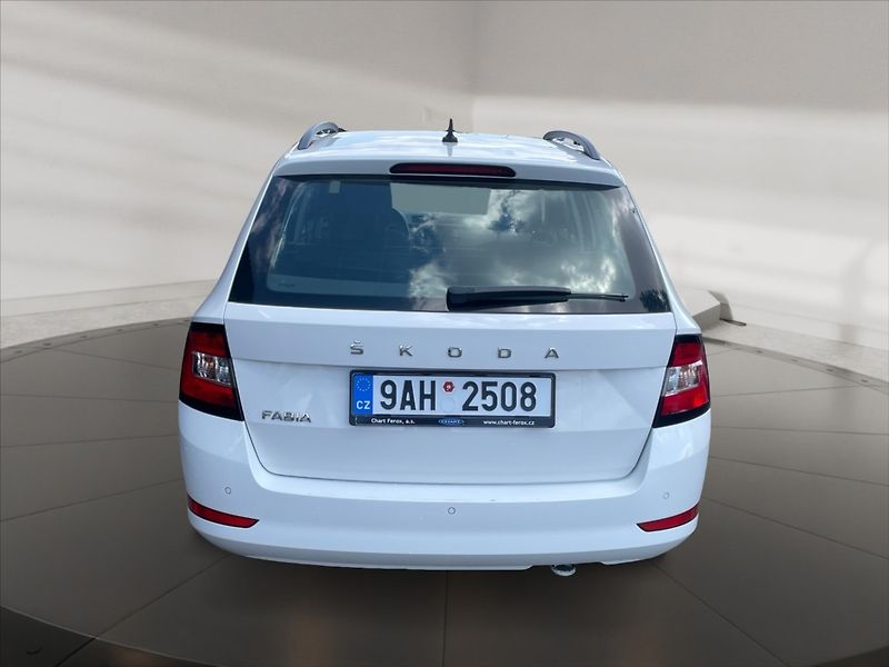 Škoda Fabia 1,0 TSI 70 Ambition 5d - fotka 5 z 11