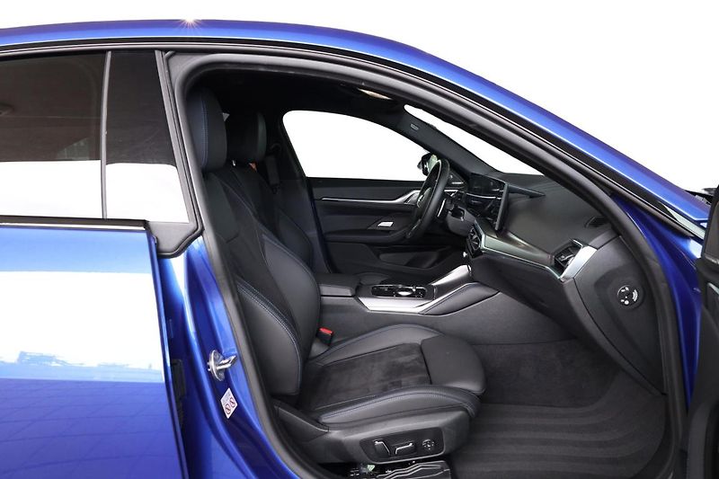 BMW Řada 4 M440i xDrive Gran Coupé - fotka 21 z 28