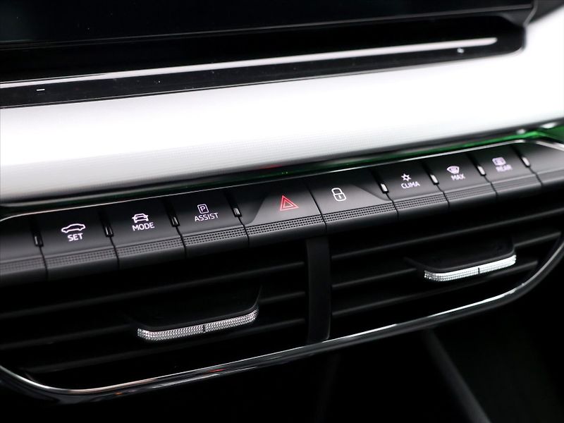 Škoda Octavia 2,0 TDI 110kW DSG CZ PANO STYL - fotka 23 z 33