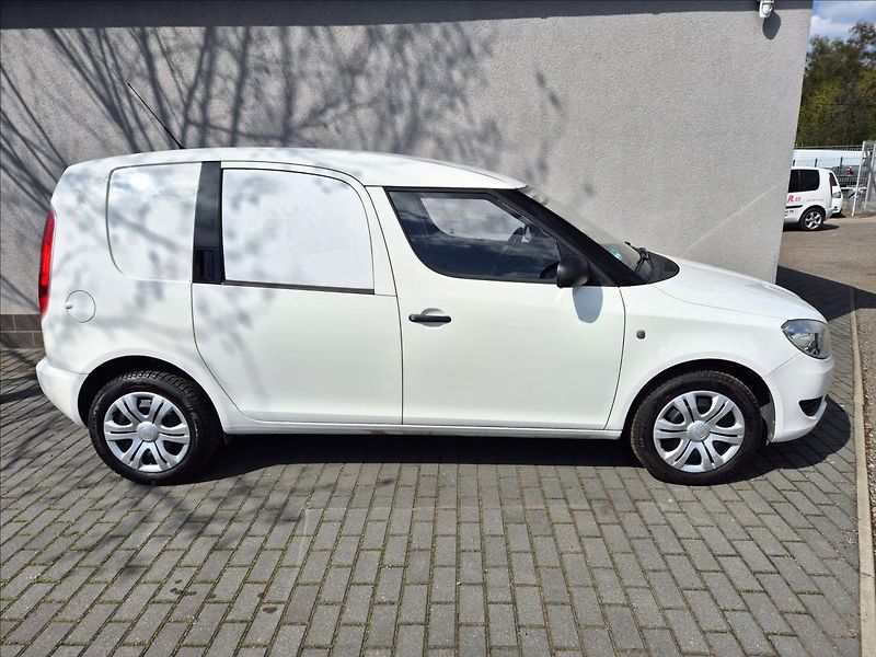Škoda Praktik 1,6 TDI Facelift Klima ESP!! - fotka 8 z 22