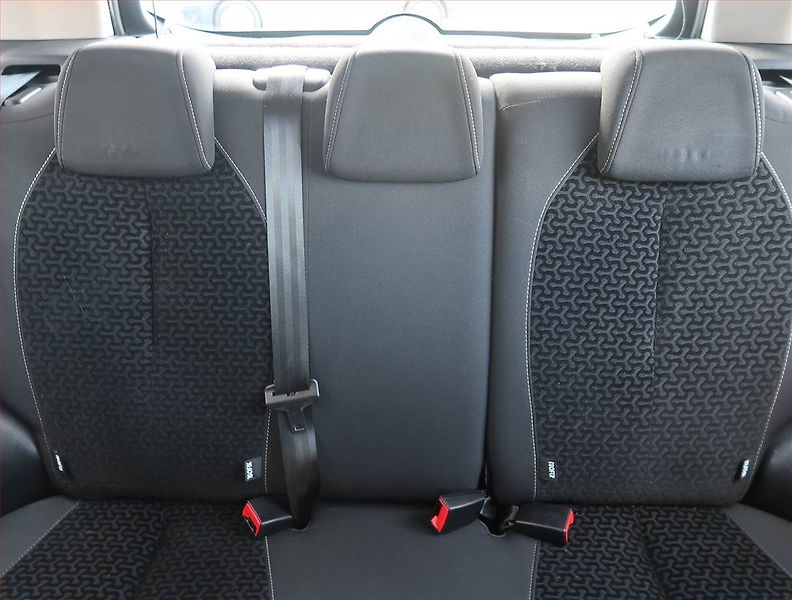 Citroën C3 (2011) 1.4 HDi, po STK, zamluveno - fotka 10 z 18