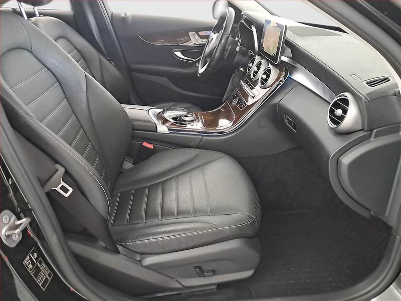 Mercedes-Benz Třídy C (2016) Avantgarde C 250 d 4MATIC - fotka 9 z 19