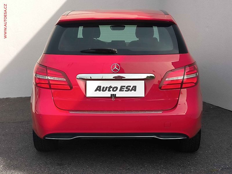 Mercedes-Benz Třídy B (2017) 1.5d B 180, LED, navi - fotka 5 z 23