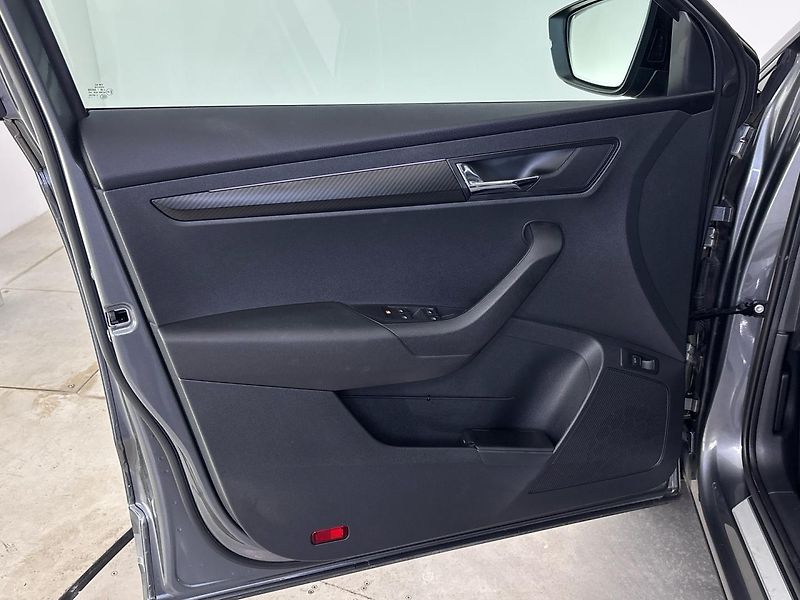 Škoda Karoq Sportline Exclusive 4x4 DSG - fotka 13 z 30