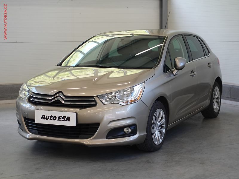 Citroën C4 (2012) 1.6 VTi, 2.maj,ČR, servis - fotka 3 z 19