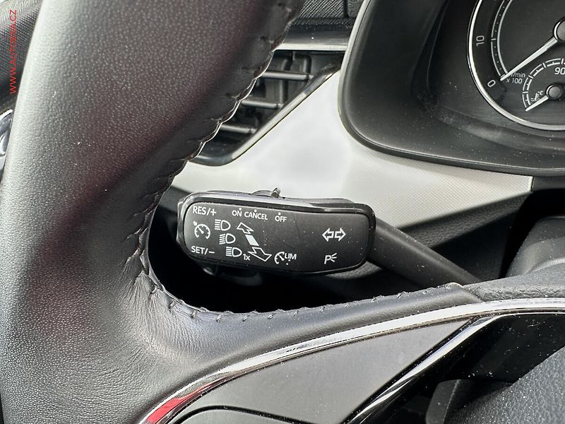 Škoda Kamiq (2021) 1.5 TSi, 2.maj,ČR, Style - fotka 16 z 20