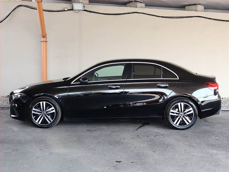 Mercedes-Benz Třídy A (2020) A 180 - fotka 3 z 22