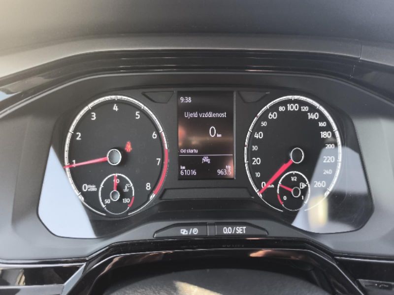 Volkswagen Polo 1.0 TSi Comfortline - fotka 11 z 24