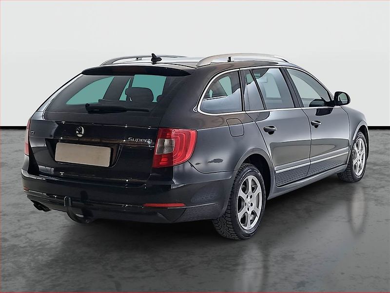 Škoda Superb (2012) 2.0 TDI, 4X4, Automat, Navi - fotka 5 z 19