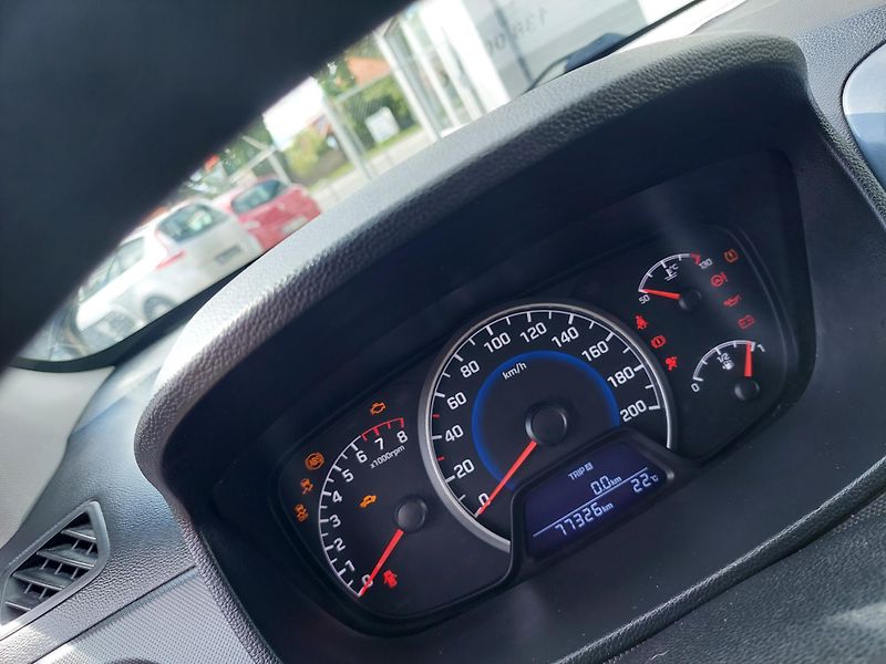 Hyundai i10 (2017) Classic 1.0 - fotka 11 z 40