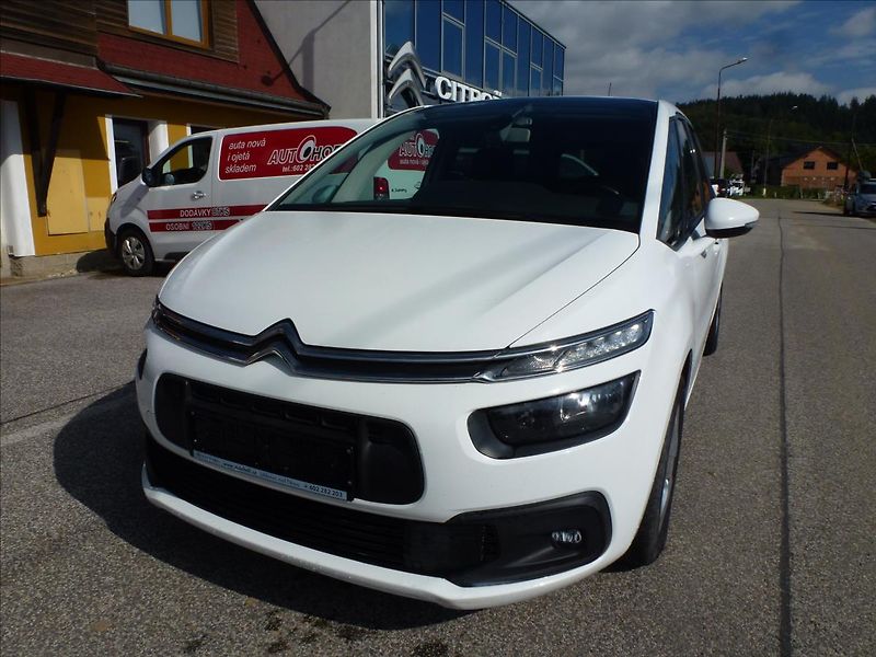Citroën Grand C4 SpaceTourer 1,2 Pure Tech 130 7míst - fotka 3 z 45