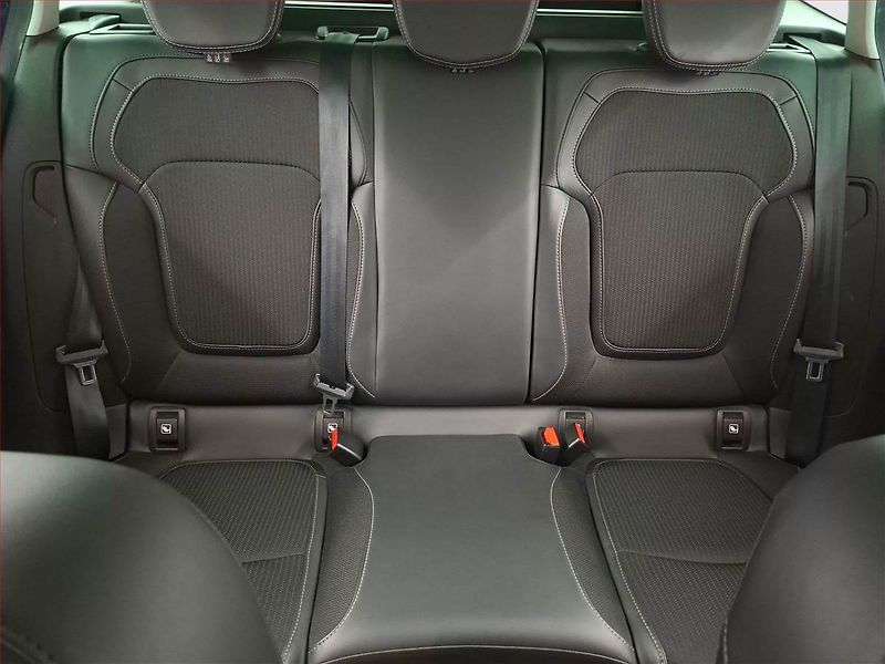 Renault Mégane (2021) 1.3 TCe, Automat, Kůže - fotka 10 z 21