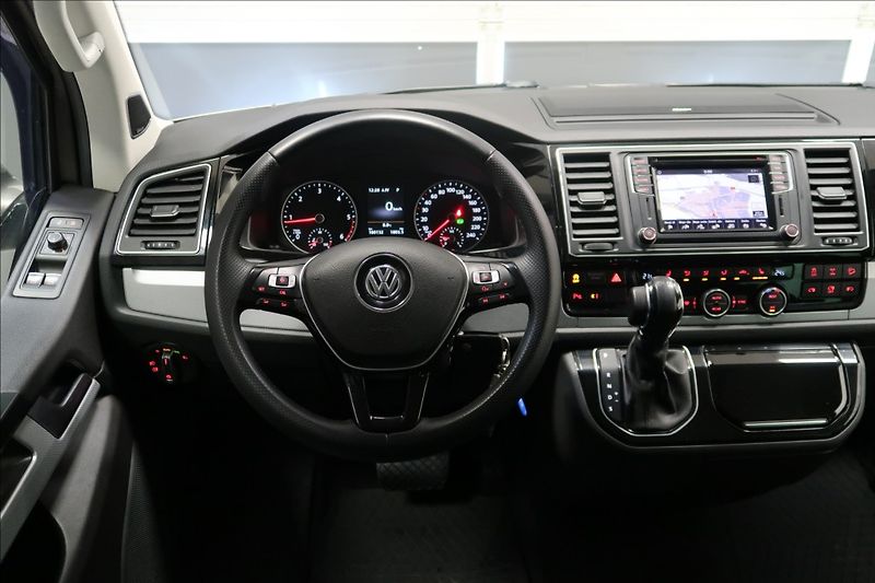 Volkswagen Multivan 2,0 TDI DSG 4MOTION HIGHLINE - fotka 12 z 45
