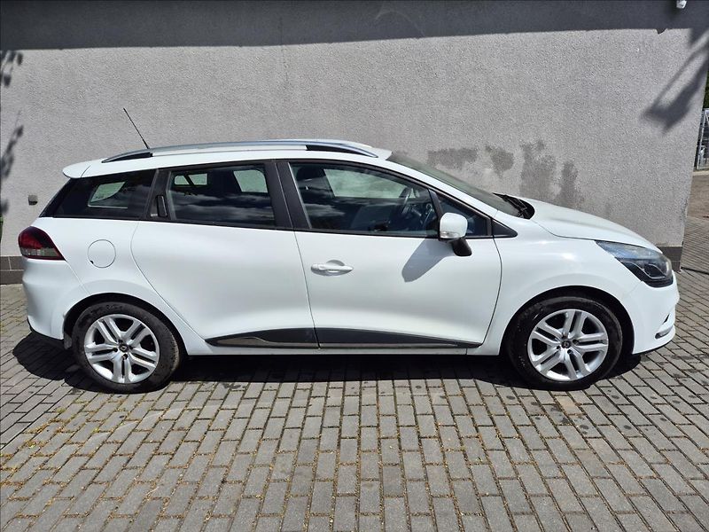 Renault Clio 1,2 i GrandTour Klima Výhřev - fotka 8 z 28
