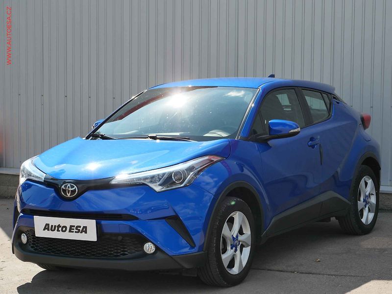 Toyota C-HR (2017) 1.2 T, 1.maj,ČR, Active - fotka 3 z 27
