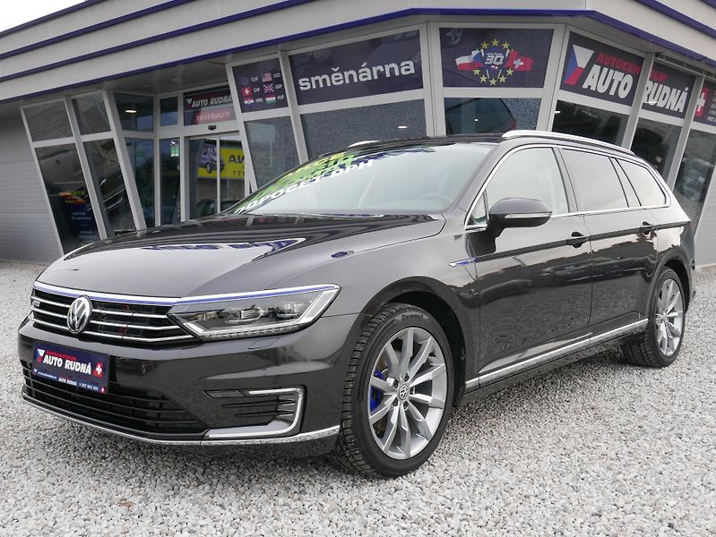 Volkswagen Passat 1,4 TSI GTE REZERVACE - fotografie inzerátu