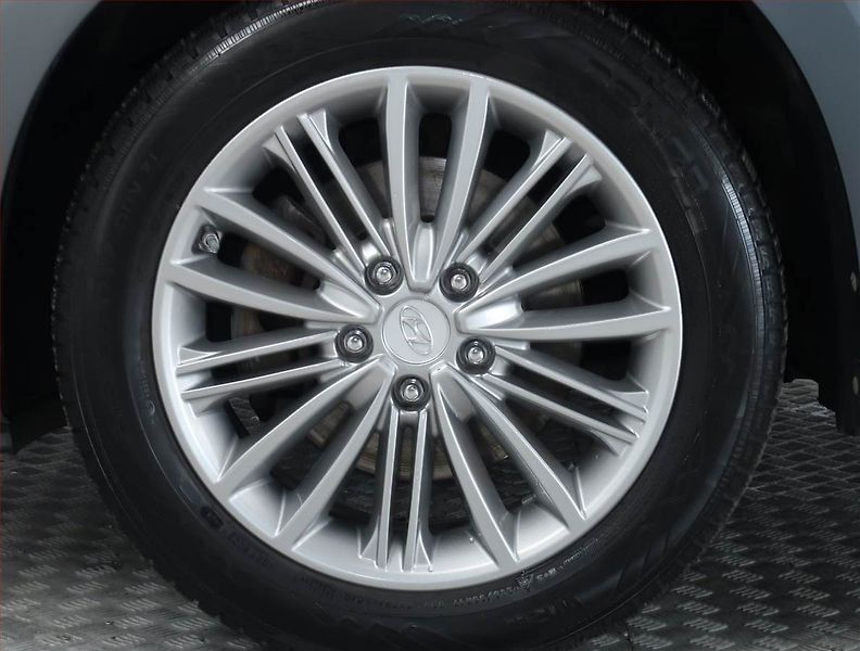 Hyundai Kona (2019) 1.6 T-GDI, 4X4, Automat - fotka 15 z 18