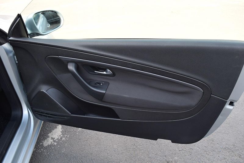 Volkswagen EOS (2007) 1.6FSI 85kw TAŽNÉ NOVÉ ROZVODY - fotka 33 z 34