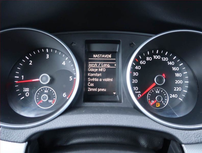 Volkswagen Golf (2012) 2.0 TDI, Eko.zaplacen, po STK - fotka 11 z 15