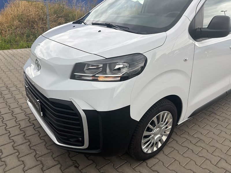 Toyota ProAce 2,0 D-4D Active Multimedia - fotka 21 z 22