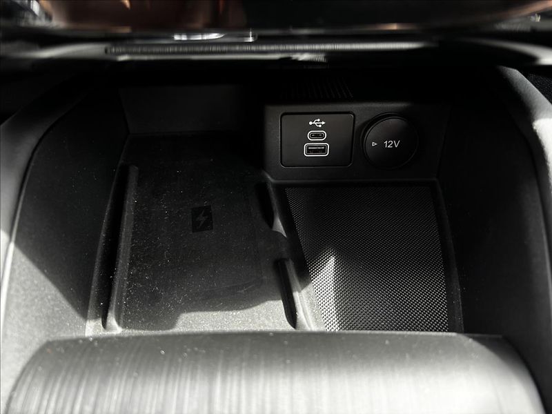 Ford Kuga 2,5 HEV 132kW Titanium - fotka 32 z 33
