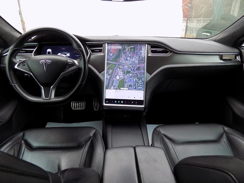 Tesla Model S (2016) P90D-780PS Nabíjení zdarma - fotka 22 z 50