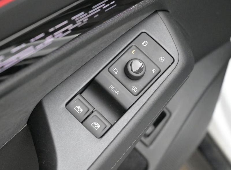 Volkswagen ID.7 Tourer GTX SoH 99% 360k Masáž HuD Taž - fotka 11 z 26