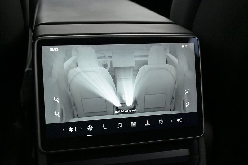 Tesla Model 3 Long Range AWD Highland - fotka 19 z 22
