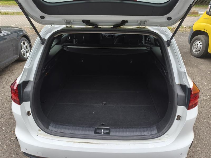 Kia Ceed 1,6 - fotka 12 z 12