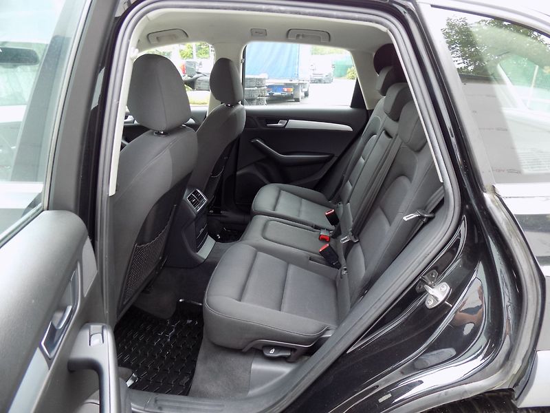 Audi Q5 (2010) 2.0TDI/4x4/Bi-xenon/LED/ - fotka 9 z 38