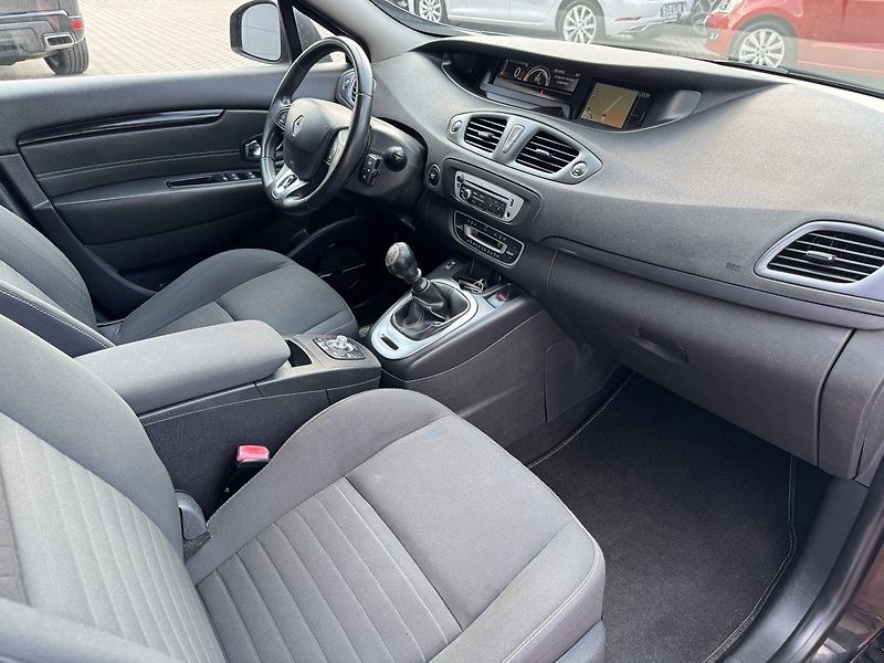 Renault Scénic (2014) 1.5dCi  Navi Digi Klima Bose - fotka 14 z 50
