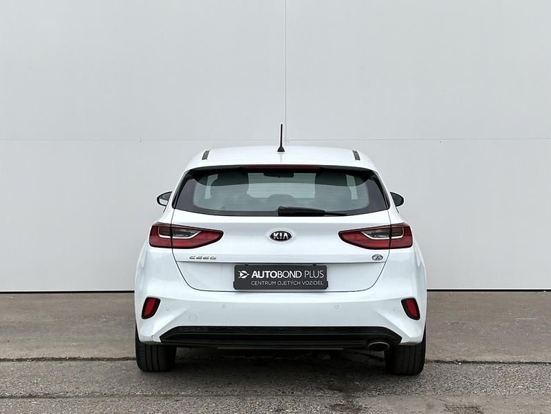 Kia Ceed 1.4 CVVT 73kW COOL - fotka 9 z 20