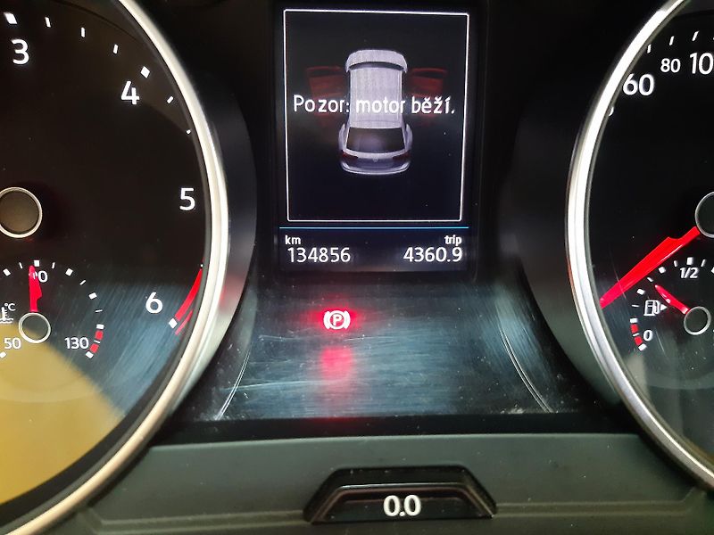 Volkswagen Tiguan Allspace 2.0 TDI 4x4 DSG NAVI LED - fotka 16 z 26