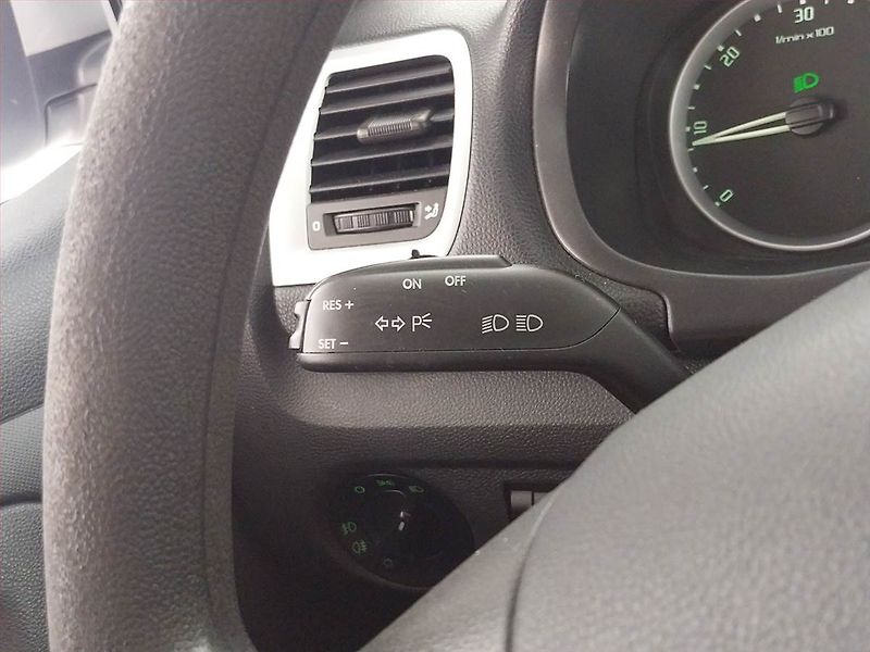 Škoda Fabia (2009) Ambition 1.9 TDI, Serv.kniha - fotka 18 z 19