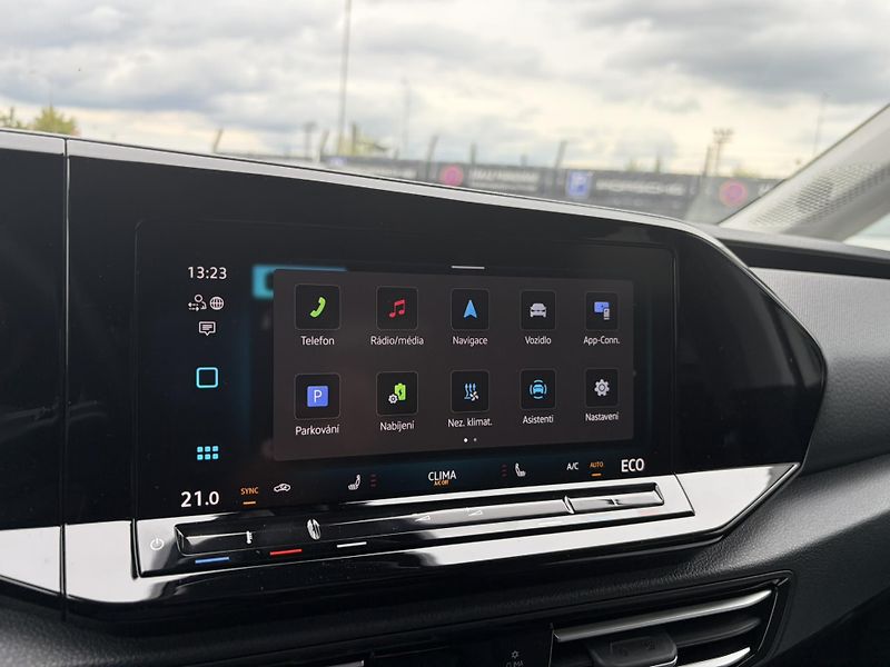 Volkswagen Caddy 1.5 TSi PHEV - fotka 19 z 21