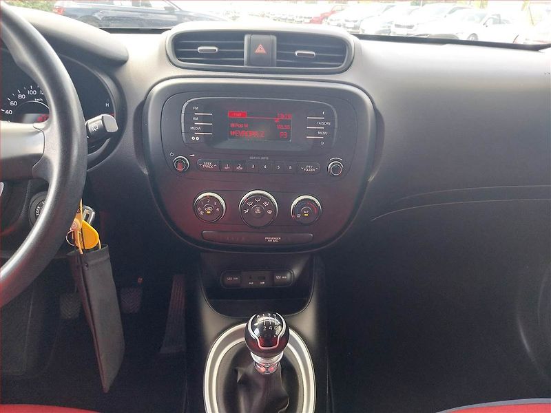 Kia Soul (2015) 1.6 GDI, Serv.kniha - fotka 13 z 15