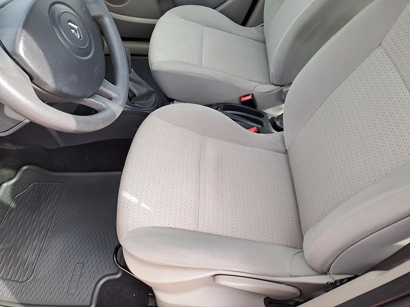 Renault Clio (2007) 1.2 DOLOŽENÉ KM, PĚKNÝ STAV - fotka 10 z 25