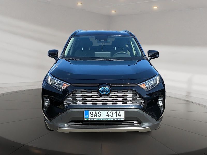 Toyota RAV4 (2023) COMFORT 2.5 HYBRID 131kW 4WD  - fotka 2 z 11
