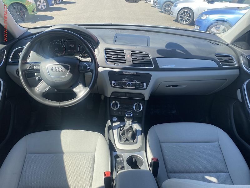 Audi Q3 (2013) 2.0 TFSi Quattro, Bixen - fotka 9 z 13