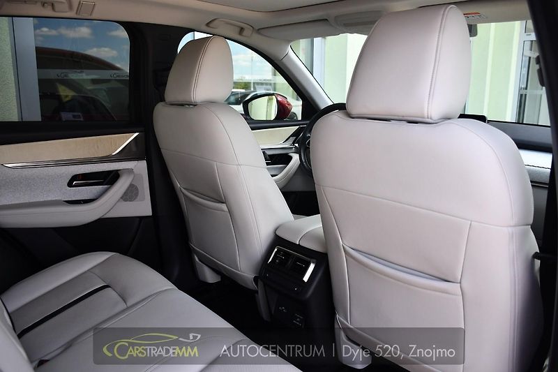 Mazda CX-60 2.5 PHEV TAKUMI ACC HUD BOSE - fotka 18 z 59