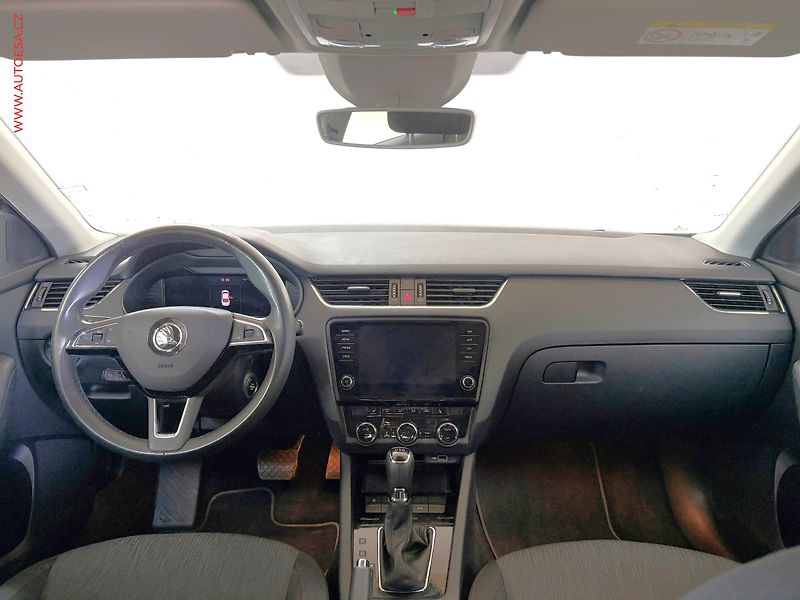 Škoda Octavia (2018) 2.0 TDi, ČR, Style, DSG, LED - fotka 8 z 17