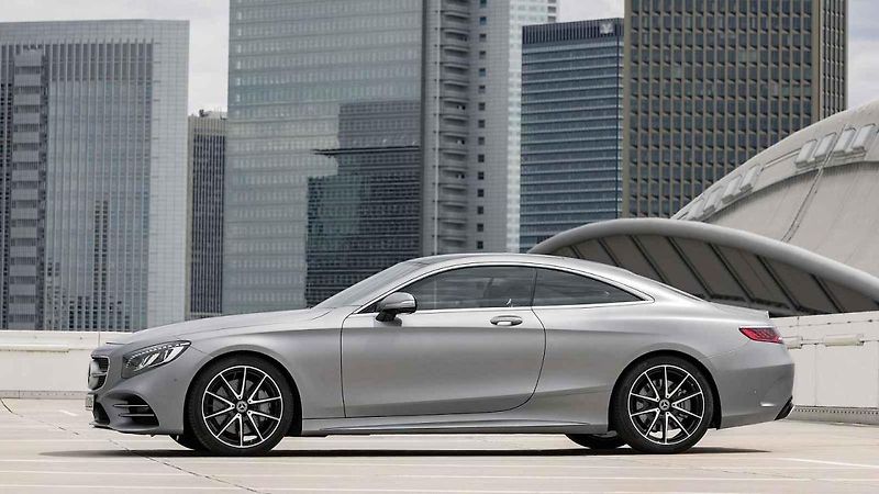Mercedes-Benz třídy S Kabriolet.