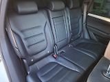 Volkswagen Touareg (2015) 4.2TDI 250kW R-LINE -ČR - náhled 28