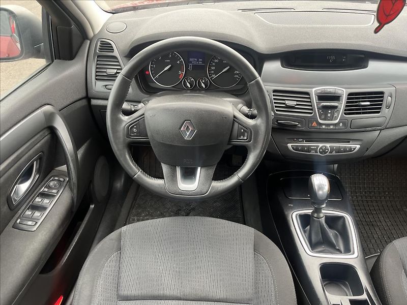 Renault Laguna 1,5 dCi KLIMA ROZVODY 2x KOLA - fotka 14 z 34