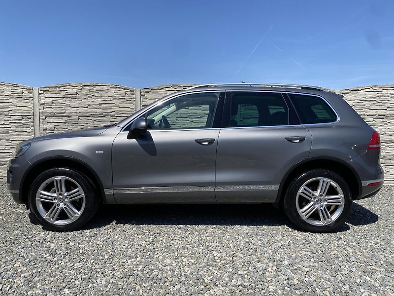 Volkswagen Touareg 3.0TDi 4x4 FL 2017 ELEGANCE 1A - fotka 1 z 176