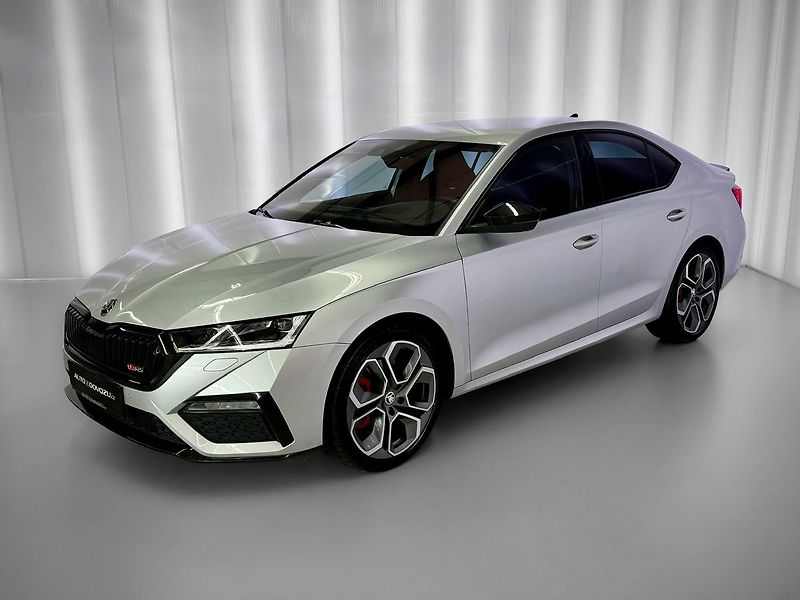 Škoda Octavia 2.0 TSI 180KW DSG RS, HUD, WEB - fotografie inzerátu