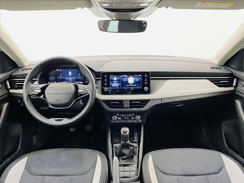Škoda Scala 1,0 TSI 85kW Top Selection - fotka 9 z 25