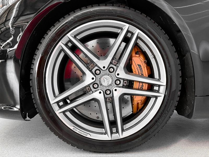 Mercedes-Benz Třídy S V8 4MATIC LONG, WEBASTO, PANOR - fotka 9 z 31